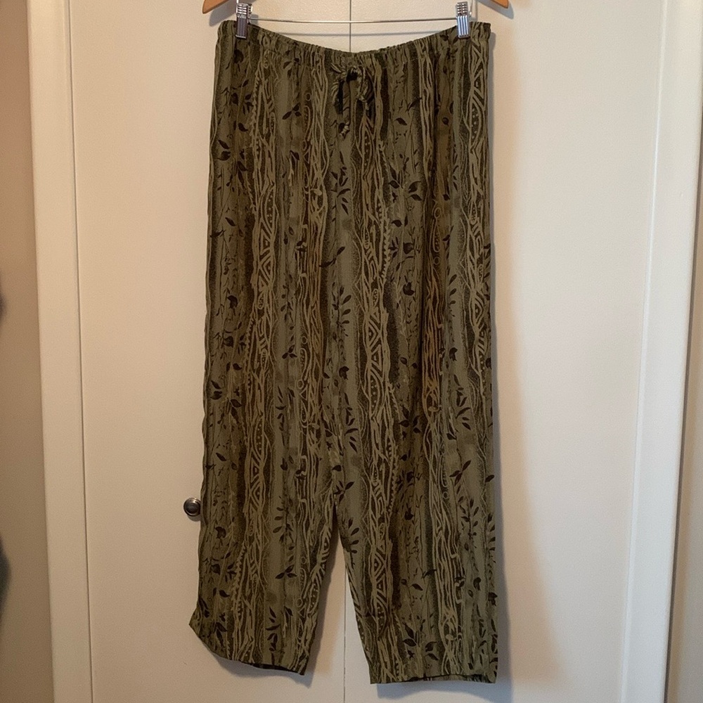 Vintage Wardrobe Essentials Green Floral Lined Stretch Pants Size Petite Large
